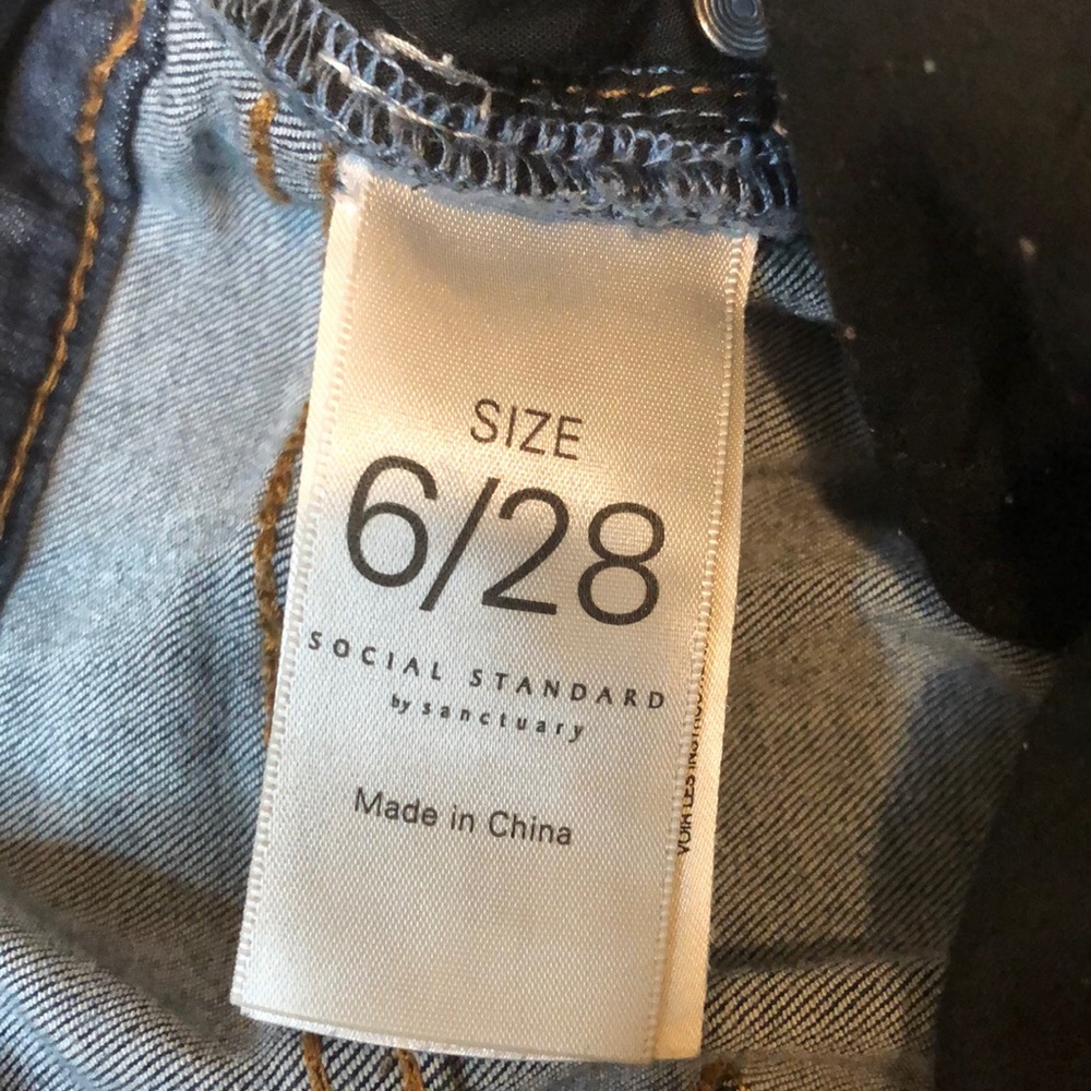 Social Standard High Rise Jeans - Picture 8 of 9